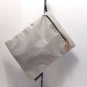 PETUNIA PICKLE BOTTOM 2-Pc Water Resistant Wet Bags 9 1/2 x 11, 13 1/2 x 11 Gray